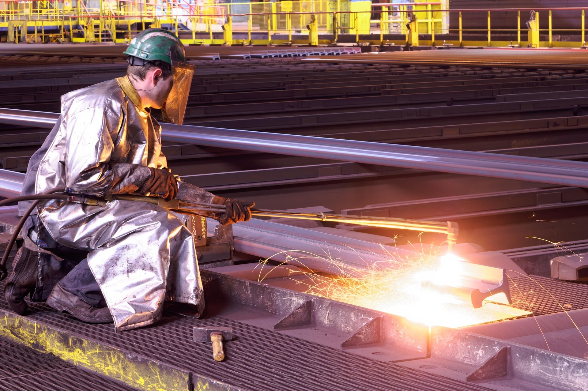 steel-6803330_1920